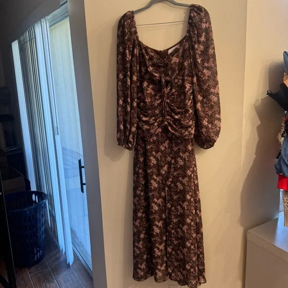 ASTR Floral Midi Brown and Pink Wedding Guest Dress Size Small - Picture 4 of 9